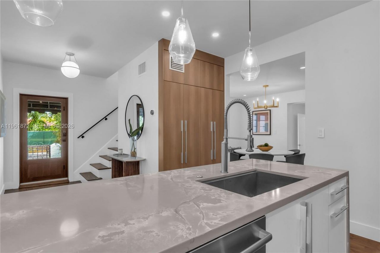 1222 Cortez St, Coral Gables, FL 33134 Photo