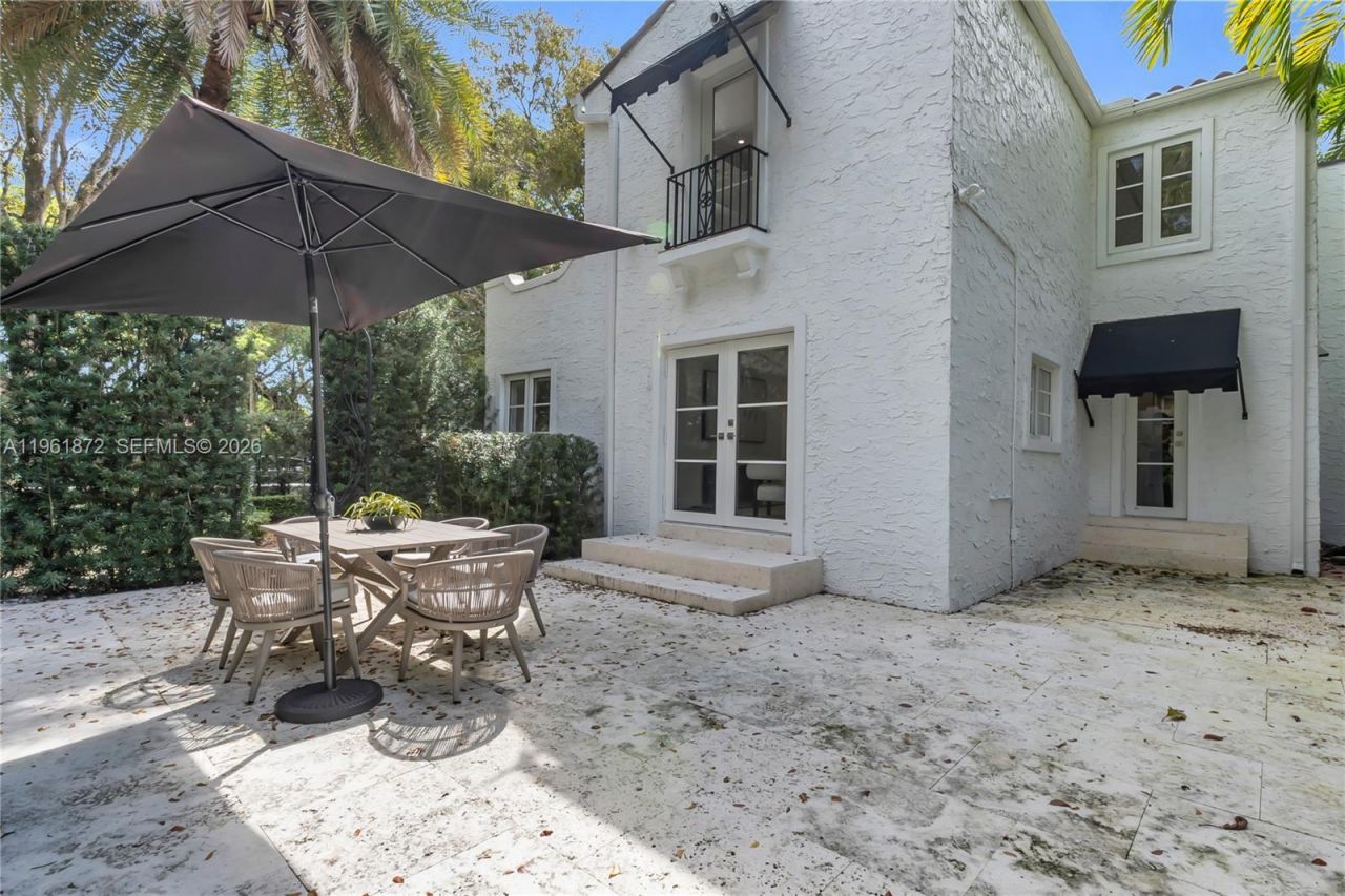 1222 Cortez St, Coral Gables, FL 33134 Photo