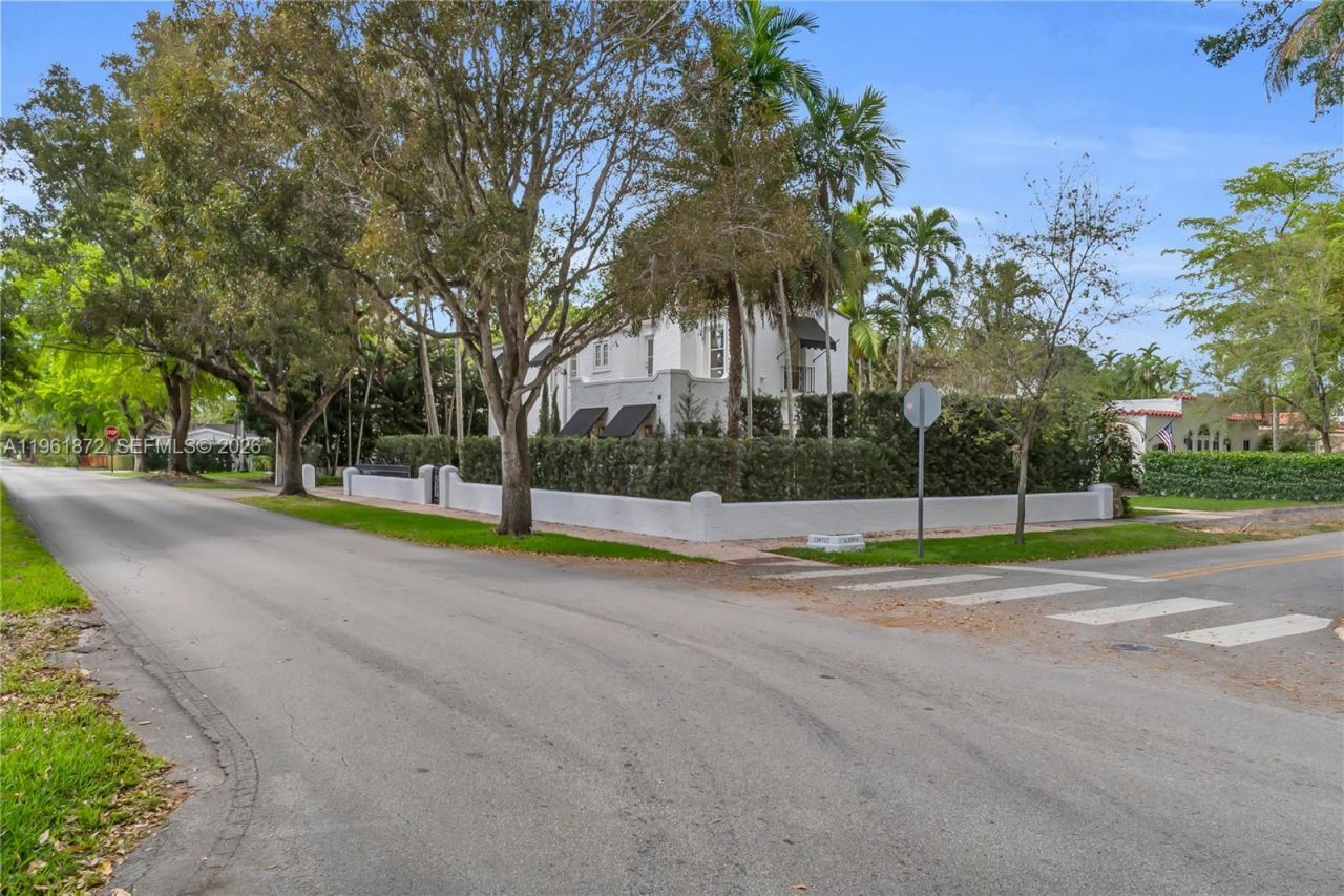 1222 Cortez St, Coral Gables, FL 33134 Photo