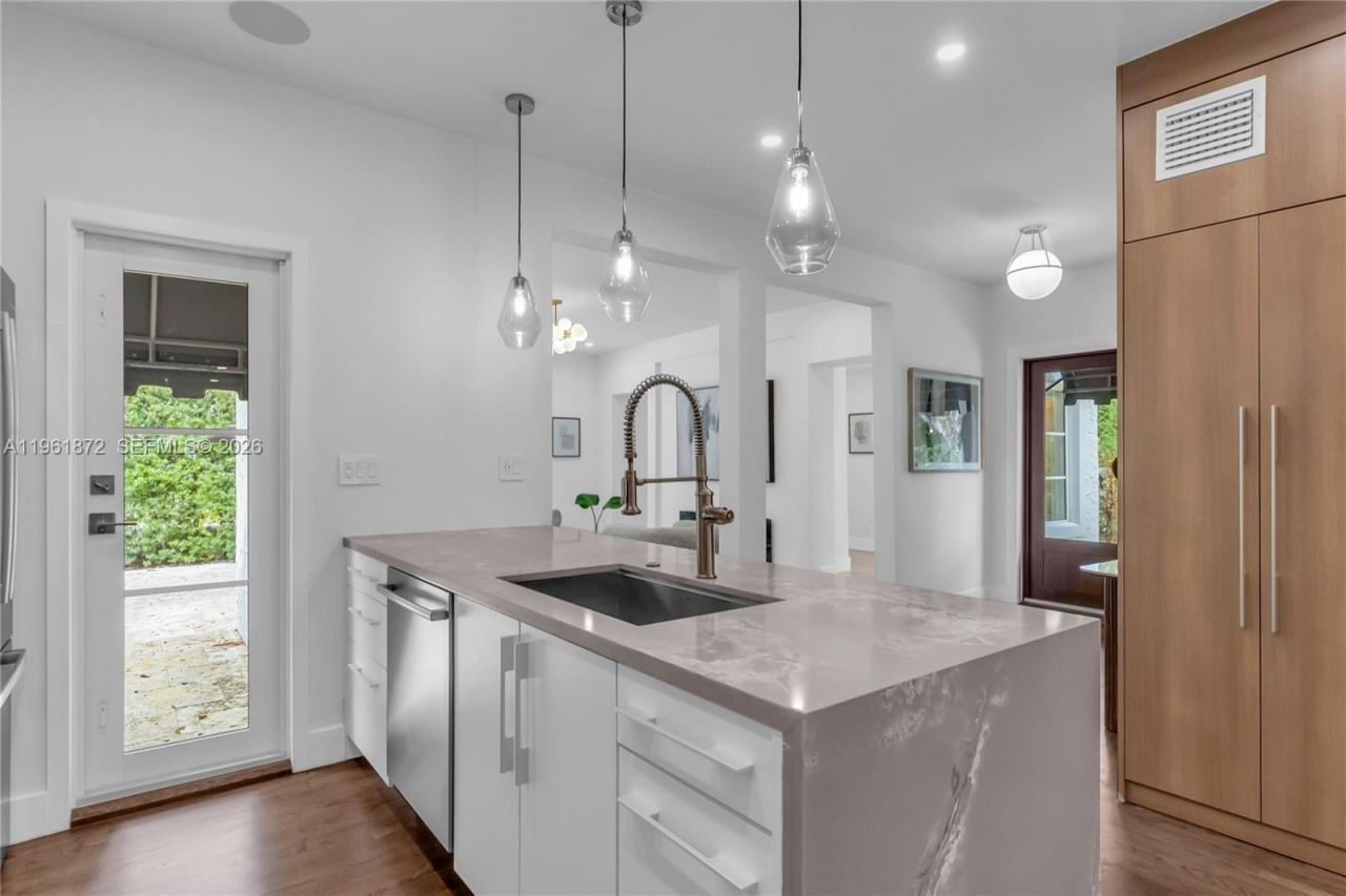 1222 Cortez St, Coral Gables, FL 33134 Photo