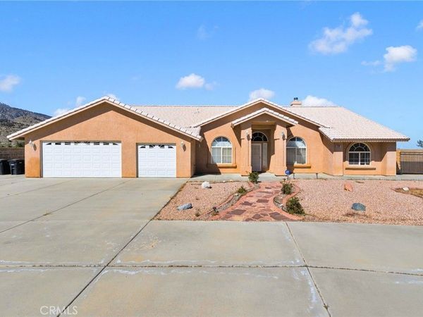 8250 Snow Cap, Pinon Hills, CA 92372
