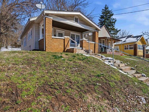 1419 W JOHN H GWYNN JR Avenue, Peoria, IL 61605