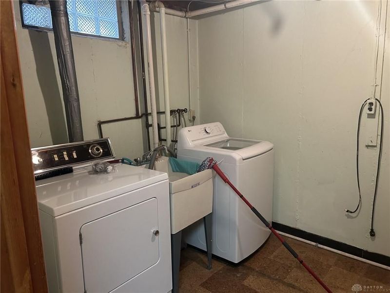 1912 Echo Wood Court, Kettering, OH 45429 Photo 16