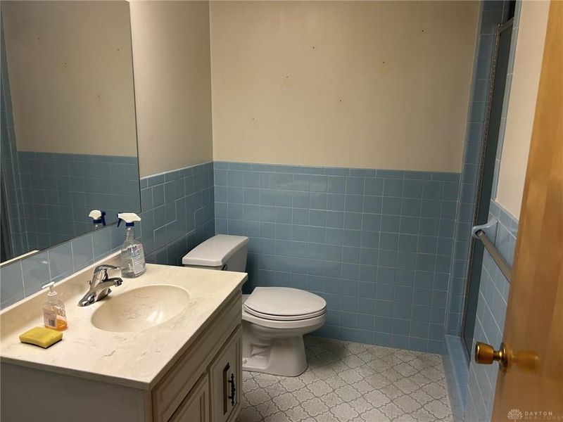 1912 Echo Wood Court, Kettering, OH 45429 Photo 7