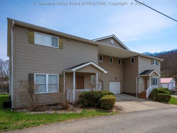 6 Lincoln Heights, Unit A, Alum Creek, WV 25003