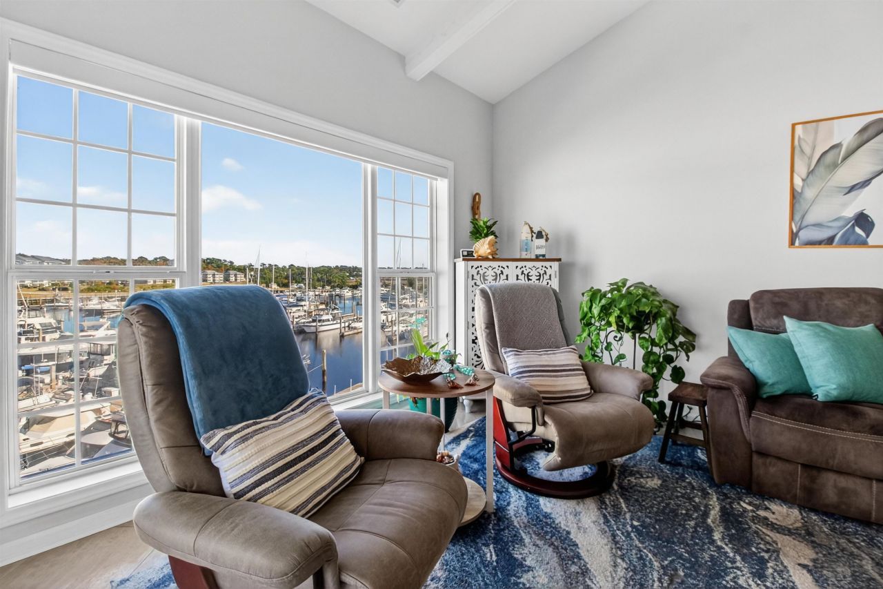 4609 Lightkeepers Way  Photo 5