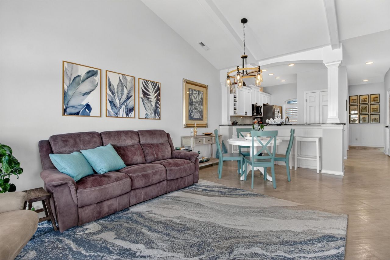 4609 Lightkeepers Way  Photo 6