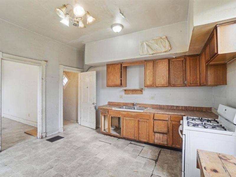 1104 Seton Avenue, Cincinnati, OH 45205 Photo 20