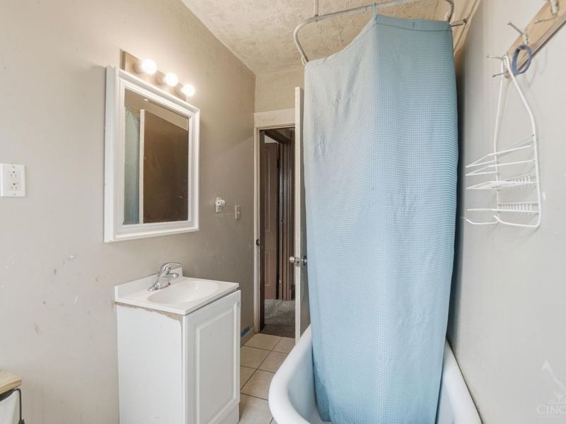 1104 Seton Avenue, Cincinnati, OH 45205 Photo 31