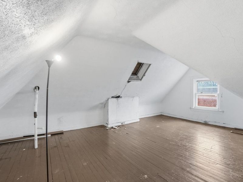 1104 Seton Avenue, Cincinnati, OH 45205 Photo 40