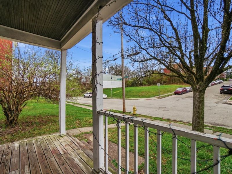1104 Seton Avenue, Cincinnati, OH 45205 Photo 9