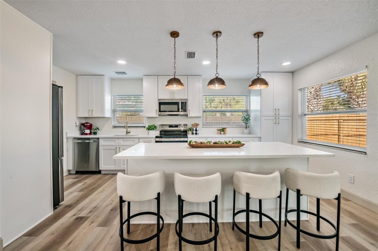 7619 33rd Avenue N, Saint Petersburg, FL 33710 Photo