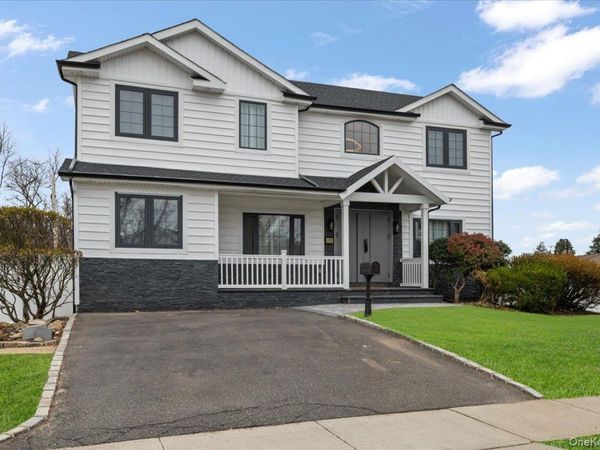 2 Elf Road, Syosset, NY 11791