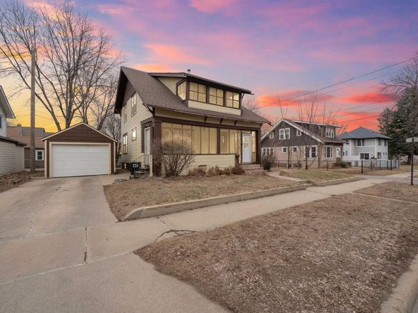 202 E 18th St, Sioux Falls, SD 57104
