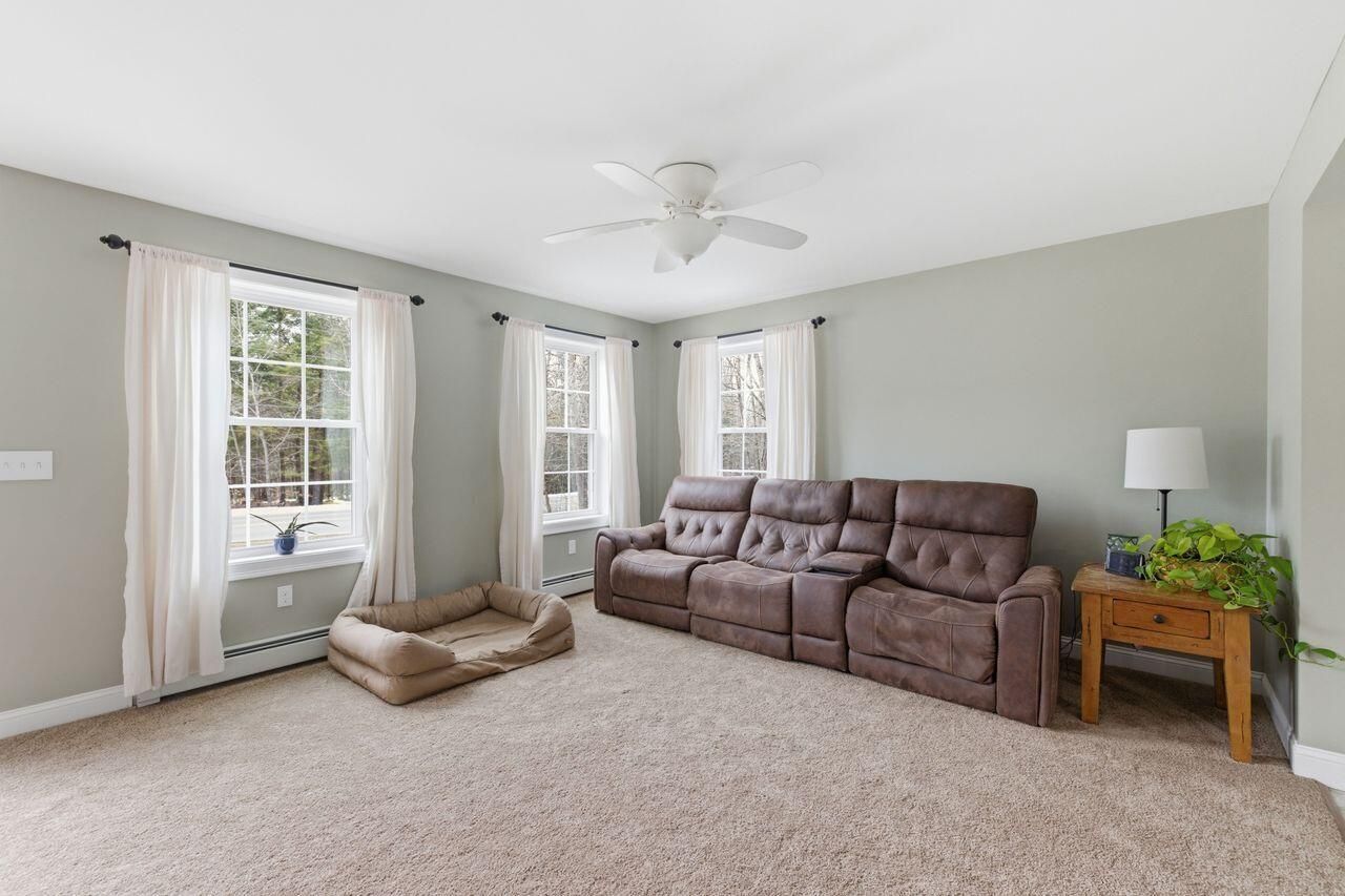 720 Parker Farm Road, Buxton, ME 04093 Main Photo