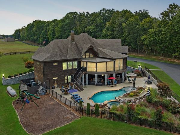 6704 Highway 52 W, Lafayette, TN 37083