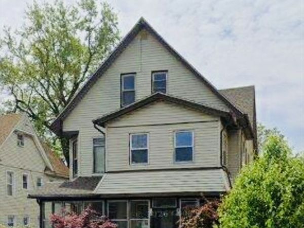 14-16 Wolcott St, Springfield, MA 01104