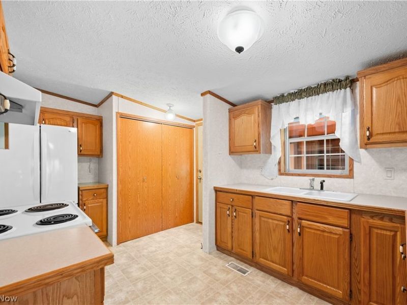 2620 Burnett Road, Cutler, OH 45724 Photo 7