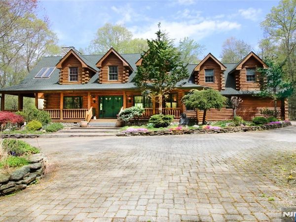 31 Kent Road, NEWTON, NJ 07860