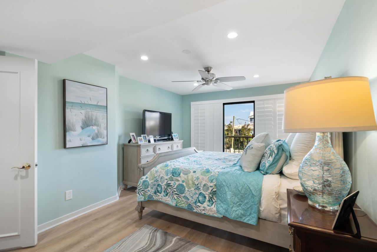 1398 Basin Dr. Photo 21