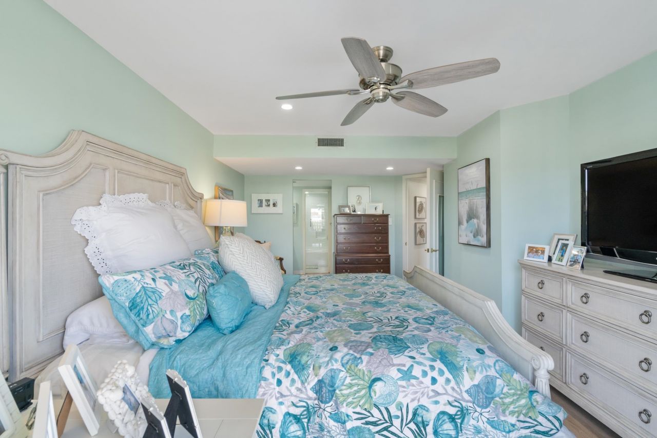 1398 Basin Dr. Photo 22