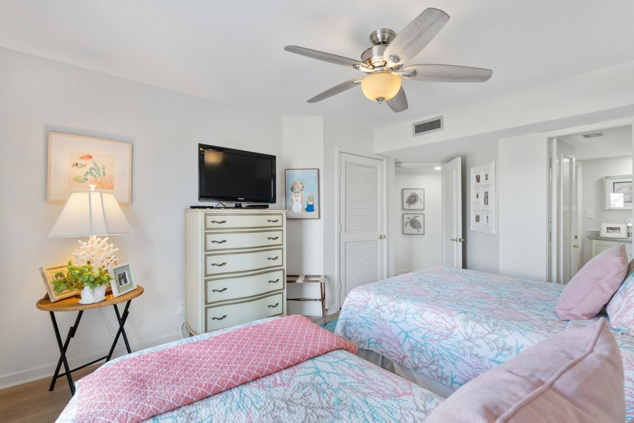 1398 Basin Dr. Photo 26