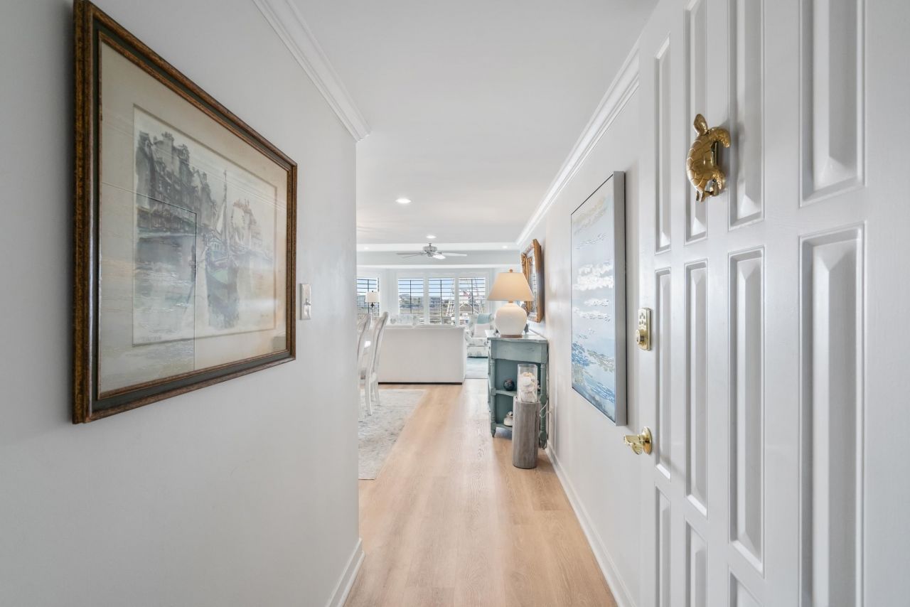 1398 Basin Dr. Photo 5