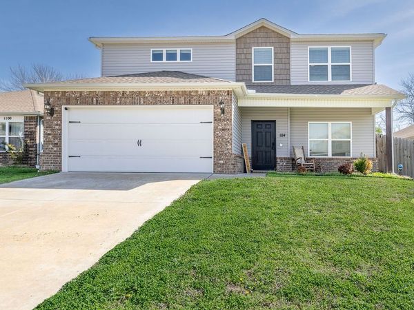 1114 S Kingfisher Lane, Fayetteville, AR 72701