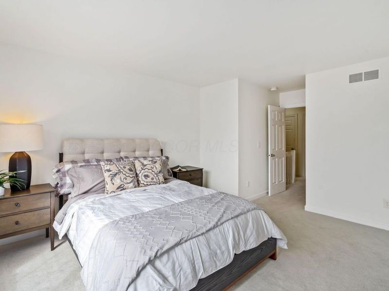 5354 Coral Berry Drive, Unit 79C, Columbus, OH 43235 Photo 13