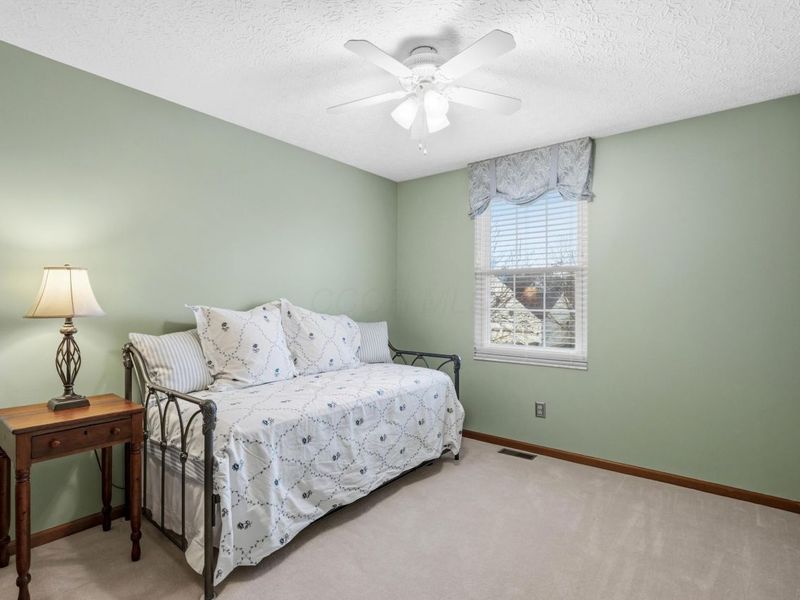 8240 Worthington Crossing Drive, Westerville, OH 43081 Photo 24