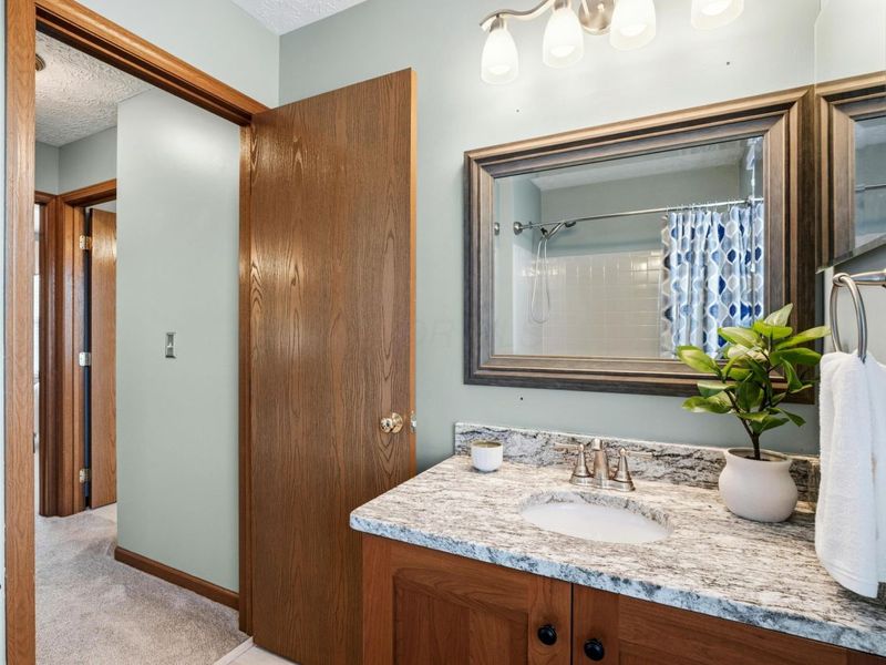 8240 Worthington Crossing Drive, Westerville, OH 43081 Photo 30