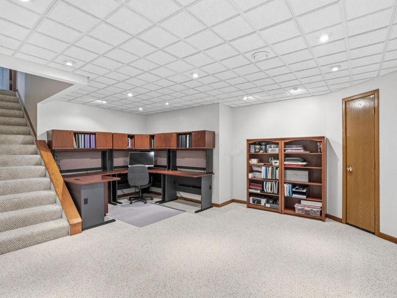 8240 Worthington Crossing Drive, Westerville, OH 43081 Photo 31