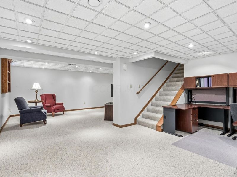 8240 Worthington Crossing Drive, Westerville, OH 43081 Photo 32