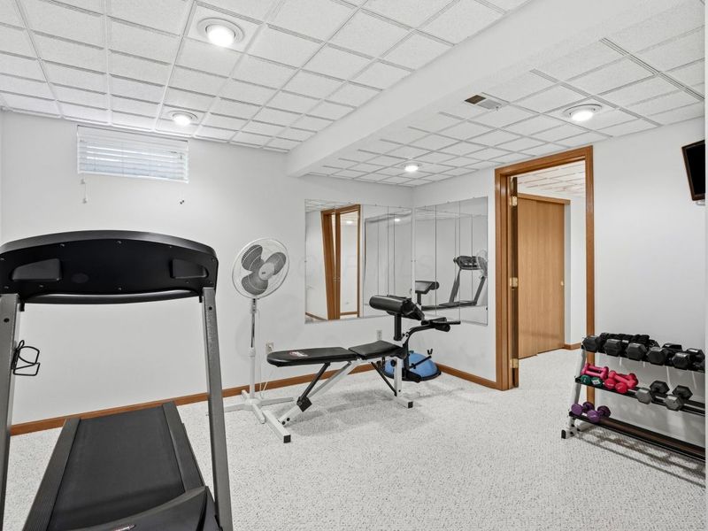 8240 Worthington Crossing Drive, Westerville, OH 43081 Photo 36