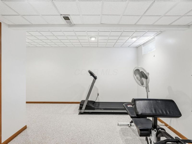 8240 Worthington Crossing Drive, Westerville, OH 43081 Photo 37