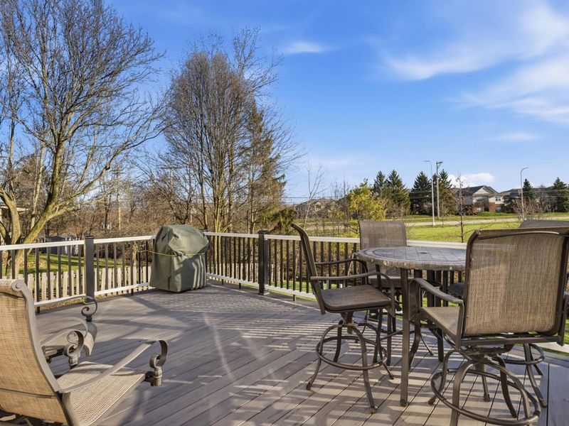 8240 Worthington Crossing Drive, Westerville, OH 43081 Photo 44