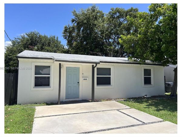 2415 Grant St , Hollywood, FL 33020