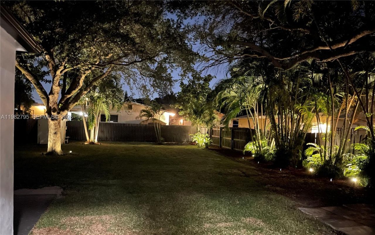 2415 Grant St , Hollywood, FL 33020 Photo