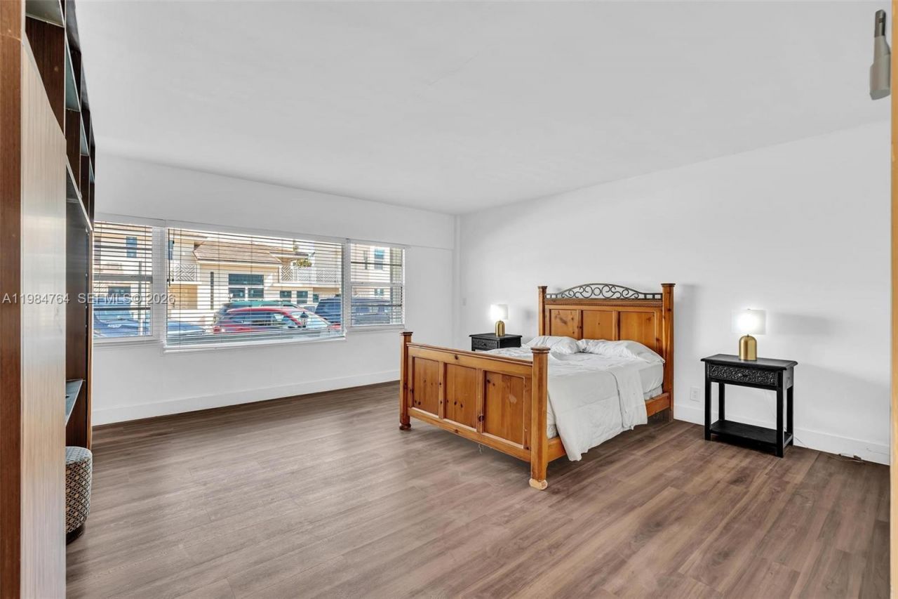 4144 El Mar Dr, Unit 1, Lauderdale by the Sea, FL 33308 Photo