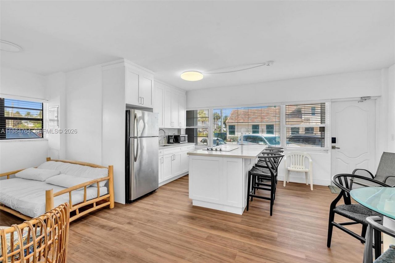 4144 El Mar Dr, Unit 1, Lauderdale by the Sea, FL 33308 Photo