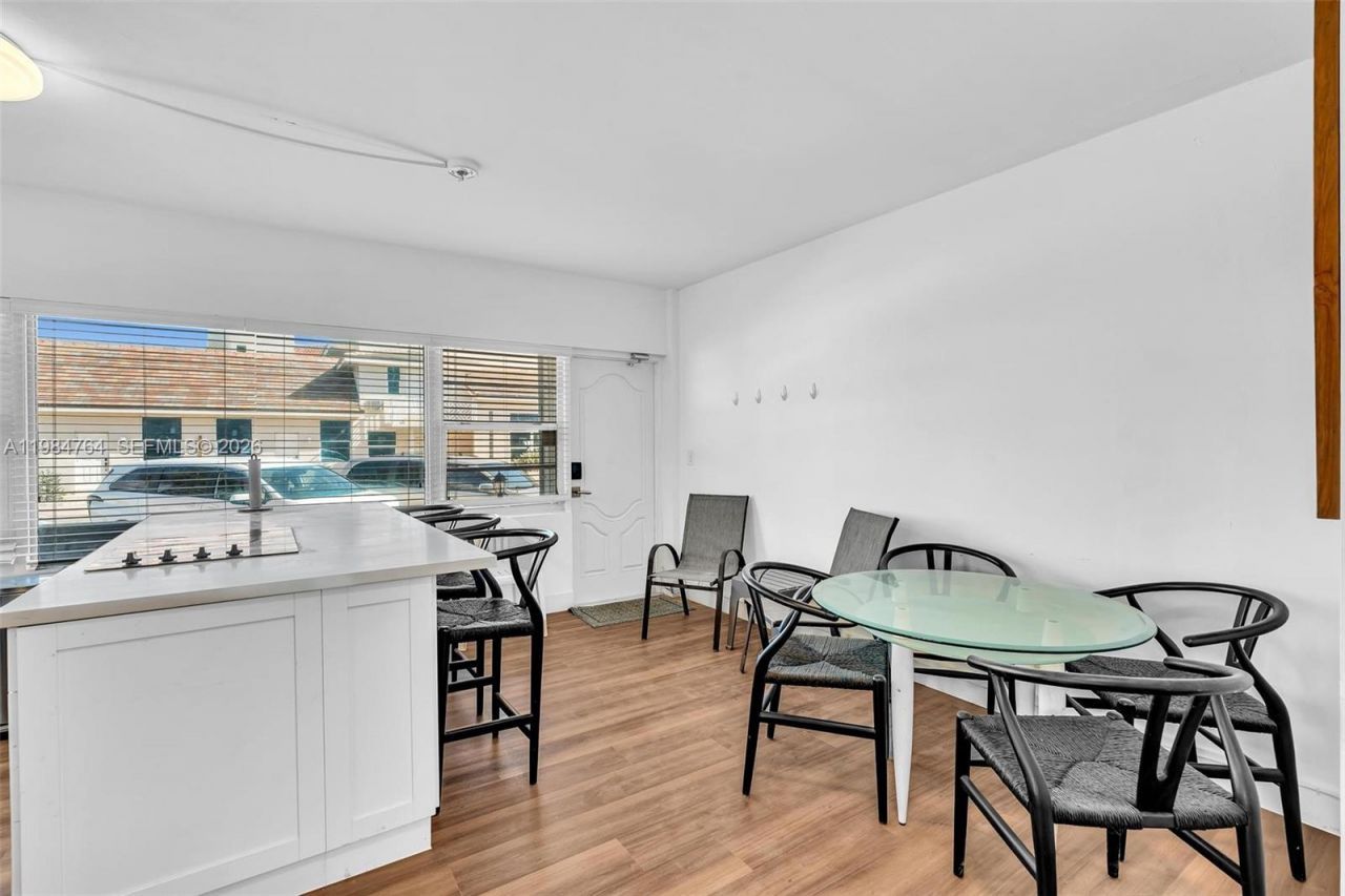 4144 El Mar Dr, Unit 1, Lauderdale by the Sea, FL 33308 Photo