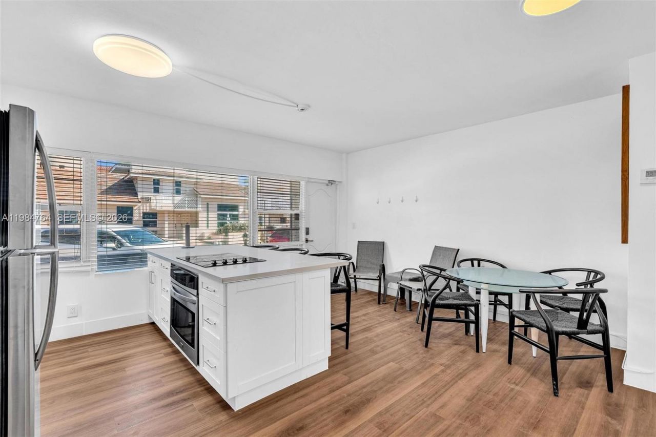 4144 El Mar Dr, Unit 1, Lauderdale by the Sea, FL 33308 Photo