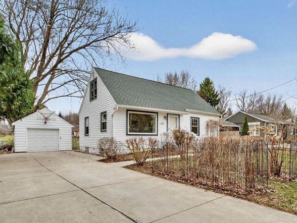 5207 Shore Acres Road, Monona, WI 53716