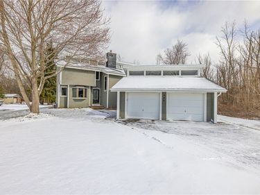 242 Ogden Parma Tl Road, Spencerport, NY 14559