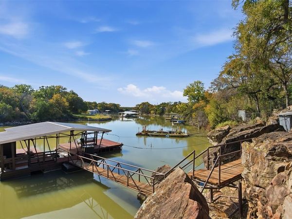 302 Kennon Circle, Palo Pinto, TX 76484