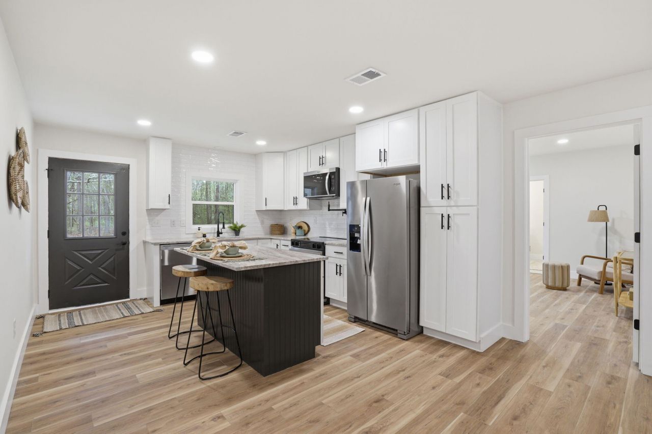 607 Lazy Hill Road Photo 8