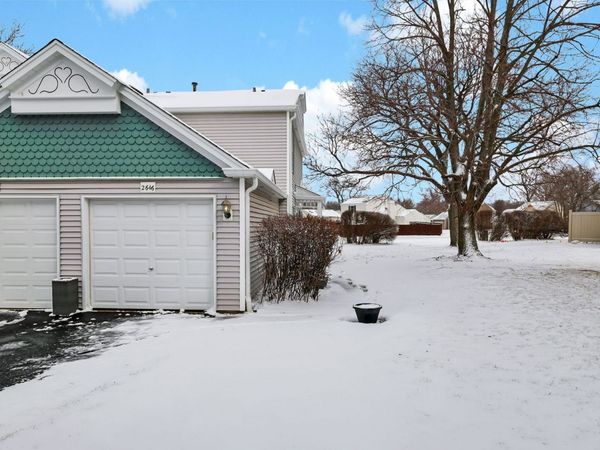 2646 Country Oaks Court , Aurora, IL 60502