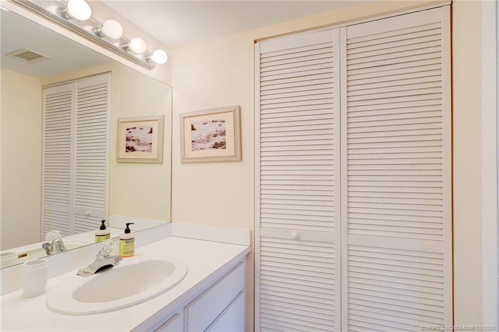 271 NE Edgewater Drive, Unit 271, Stuart, FL 34996 Photo