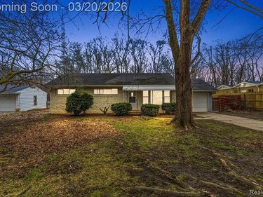 3485 Hammerberg Road, Flint Twp, MI 48507