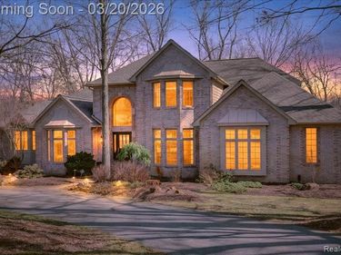 4871 Cider Hill Drive, Oakland Twp, MI 48306